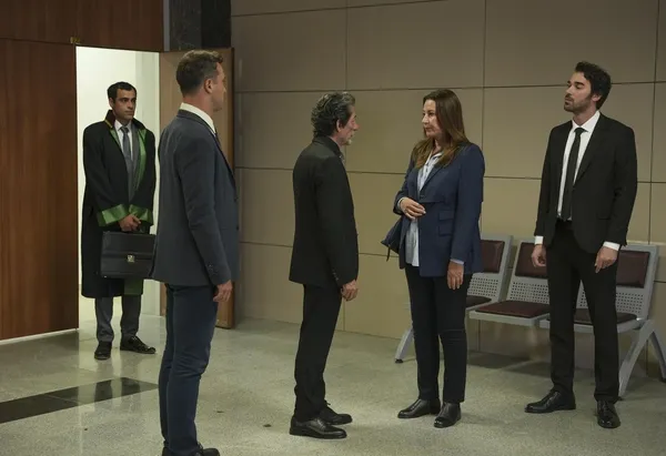 aldatmak-39-bolumuyle-nefes-kesti-muallanin-davranislari-oylumun-canina-tak-etti-1695979326033.jpg Aldatmak 39. bölümüyle nefes kesti! Mualla’nın davranışları Oylum’un canına tak etti!-3