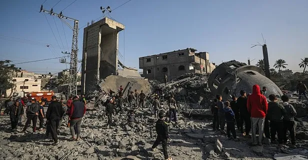 CANLI TAKİP | Soykırımcı İsrail yine yardım bekleyenleri vurdu! Onlarca ölü ve yaralı var