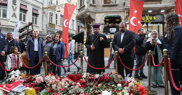 istiklalde-terore-karsi-birlik-ve-beraberlik-mesaji-ermeni-patrik-masalyan-bozamayacaklar-1668606905093.jpg