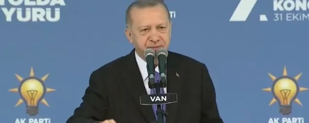 SON DAKİKA! Başkan Erdoğan: İzmirdeki depremde evleri yıkılan vatandaşlarımıza yenilerini yapıp teslim edeceğiz