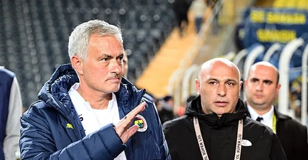 Mourinho Okan Buruk’un gerisinde kaldı ama kendi rekorunu kırdı!