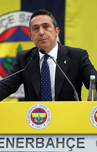 Fenerbahçe Başkanı Ali Koç'tan teknik direktör açıklaması: 'El sıkışmıştık ama...'