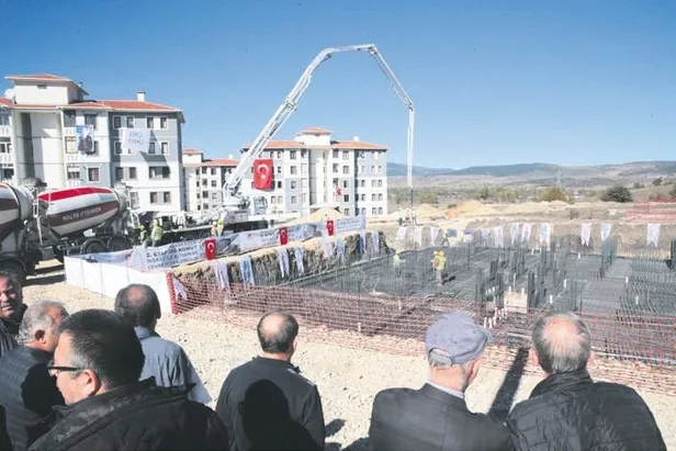 iste-saheser-baskan-erdogan-tarihi-projenin-temel-atma-toreninde-onemli-aciklamalarda-bulundu-1666743025057.jpeg İşte şah'eser'! Başkan Erdoğan tarihi projenin temel atma töreninde önemli açıklamalarda bulundu-2