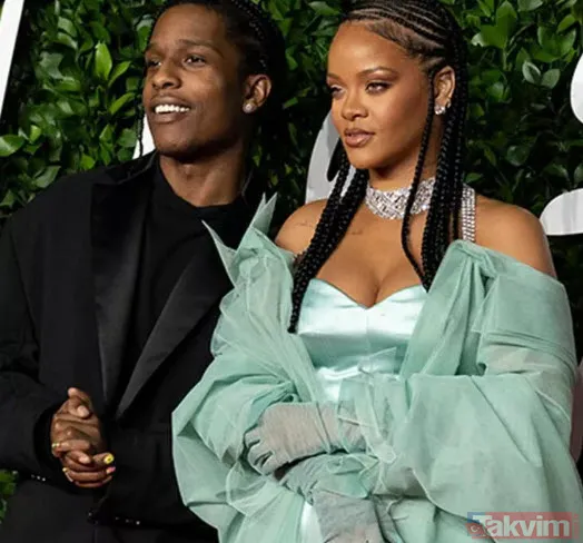 Rihanna hamile kaldığından beri giyinmiyor 'utanacak değilim' diyor! Kendini tepeden tırnağa iplerle bağladı açtıkça açıyor - 7