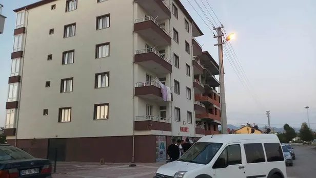 Konya’da şüpheli ölüm! 3. kattan düşen kadın hayatını kaybetti-1