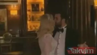seda-sayan-ve-caglar-oktenin-dugununde-safiye-soyman-ile-faik-ozturkun-fotograflari-sosyal-medyaya-damga-vurdu-1650914855333.jpg Seda Sayan ve Çağlar Ökten'in düğününde Safiye Soyman ile Faik Öztürk’un fotoğrafları sosyal medyaya damga vurdu-9