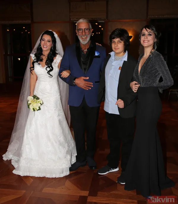 Cem Özer hem aşkını hem şovunu ilan etti: Dünyamı güzelleştiren kadınla birlikteyim - 5