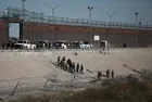 ABD gümrük vergisini geçici olarak durdurdu: Meksika sınırına 10 bin Asker!