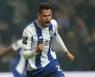 Reyes adım adım Fener’e