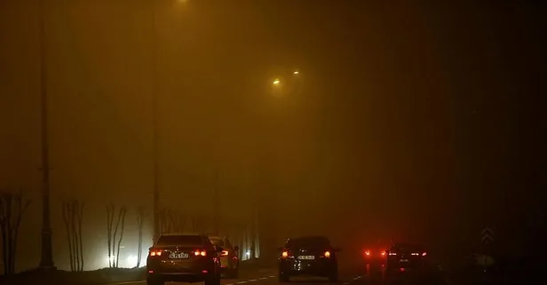 İstanbul'da yoğun sis etkili oldu! Boğaz, transit gemi geçişine kapatıldı