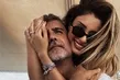 Özcan Deniz ve Samar Dadgar’ın mavi tur kaçamağı! Romantik kareler gündem oldu