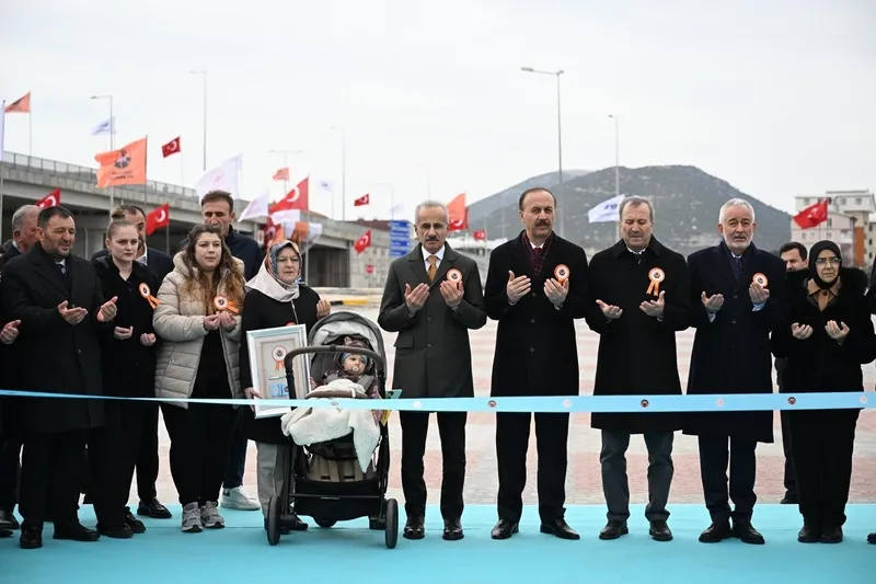 ispartada-trafik-nefes-alacak-iki-stratejik-karayolu-projesi-hizmette-1773495840267.jpeg Isparta’da trafik nefes alacak: İki stratejik karayolu projesi hizmette-4