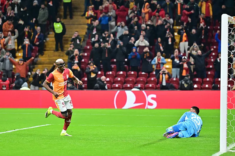 Galatasaray'ın yıldızına astronomik bonservis! Transferi için sıraya girdiler - 14