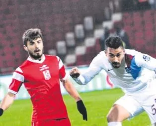 Cardozo oyuna girdi Fırtına puanı kaptı!