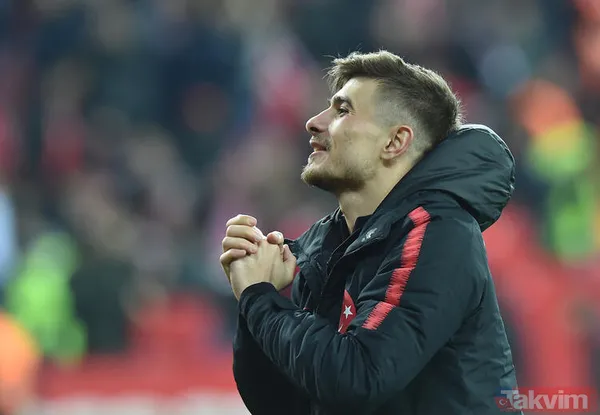 3 Yıllık İmza Dorukhan Toköz, Geçtiğimiz Sezon Başında 350 Bin Avro Maaş Karşılığında Beşiktaş'a 3 Yıllık İmza Atmıştı.