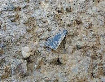 FETÖ'cünün çukura attığı telefon tonlarca su tahliye edilerek bulundu-4