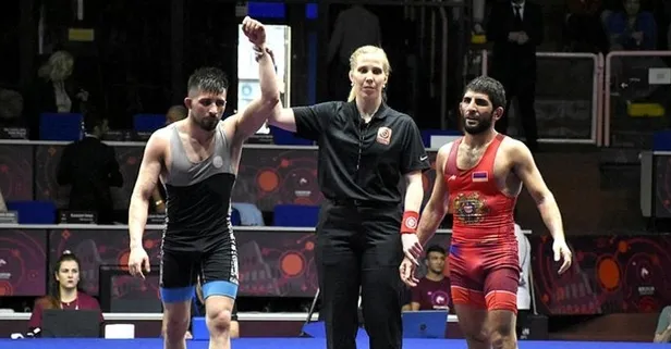 Milli güreşçi Süleyman Atlı Avrupa Güreş Şampiyonası'nda ikinci oldu