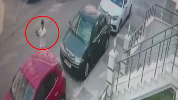 İstanbul Maltepe'de güpegündüz silahlı çatışma! O anlar kamerada-1