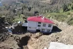 Artvin’deki heyelanda 50 metre sürüklenen evin sahibi konuştu: Helal para ile yapıp iyi usta bulmuşum