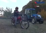 Kayalıklarda dev Türk bayrağı açtılar