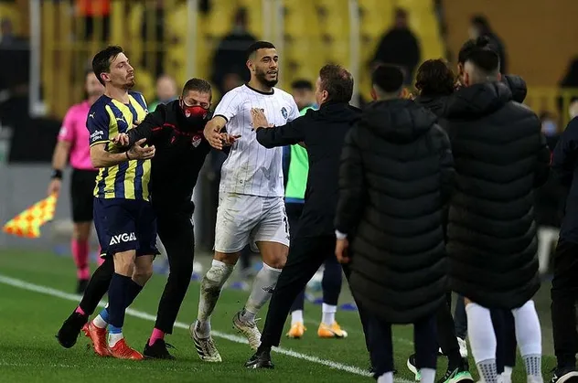 Fenerbahçe'de hüsran devam ediyor! Adana Demirspor karşısında da istediğini elde edemedi