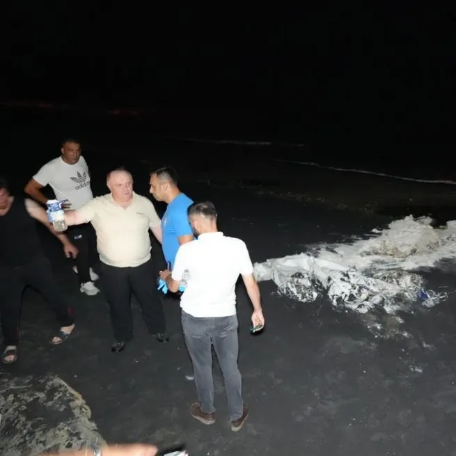 Samsun’da şüpheli maddeler kıyıya vurdu