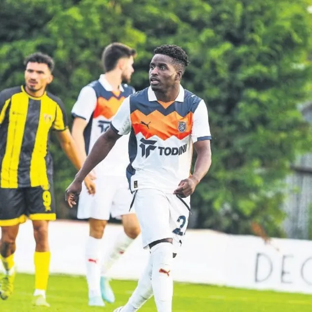 Başakşehir’de Djalo gönderildi