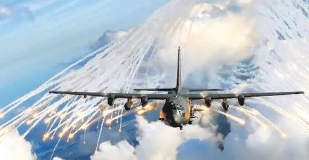 Yeni geliştirilen İHA’lar, sürü halinde Hercules’ten fırlatılacak
