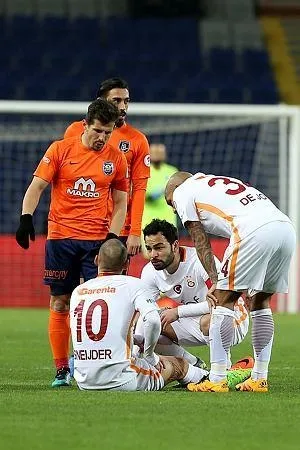 Galatasaray'da Sneijder şoku-1