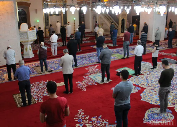 Bin aydan daha hayırlı olan Kadir Gecesi tüm yurtta idrak edildi: Filistinli mazlumlara dua edildi - 22