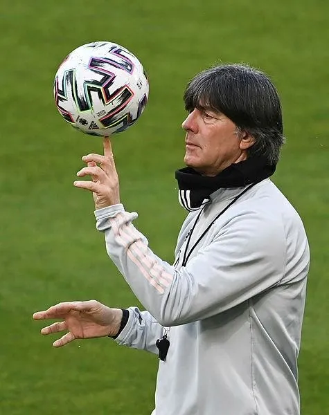 fenerbahce-alman-teknik-adam-low-ile-pazarliklarda-ikinci-tur-icin-start-verdi-1646782048291.jpeg Fenerbahçe, Alman teknik adam Löw ile pazarlıklarda ikinci tur için start verdi-3