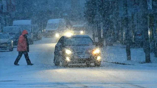 Kar yağışı geldi çattı! Meteoroloji'den uyarı üstüne uyarı: Su baskını, heyelan, sel, buzlanma...-5