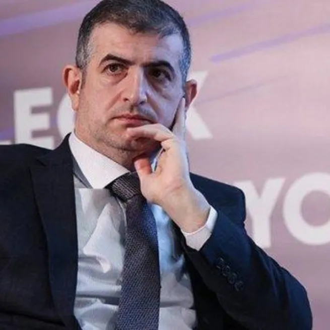 Haluk Bayraktardan 7li koalisyonun küçük ortağı Ahmet Davutoğluna salvo: Takoz olmayın başka ihsan istemez