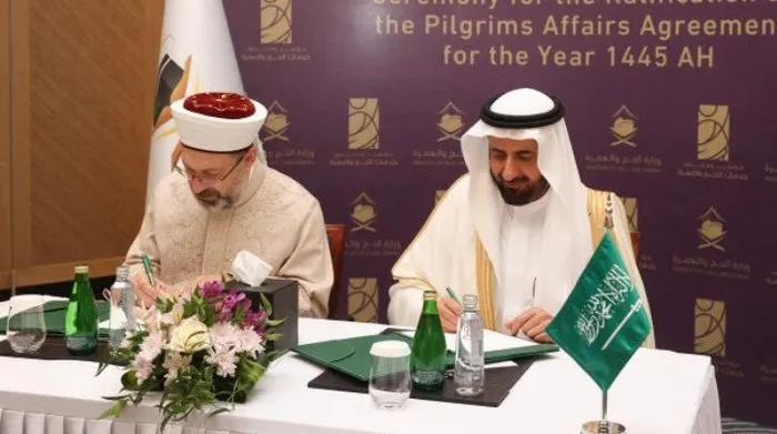 Diyanet İşleri Başkanı Ali Erbaş ile Suudi Arabistan Hac ve Umre Bakanı Tevfik er-Rabia 2024 yılı hac protokolünü imzaladı.