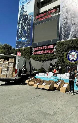 İstanbul'da milyonluk kaçak ilaç operasyonu