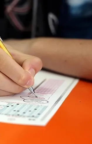 Tartışmalı 2022 KPSS sınavıyla ilgili yeni detay! Aynı dershanedeki 21 öğrencinin cevap anahtarı aynı!