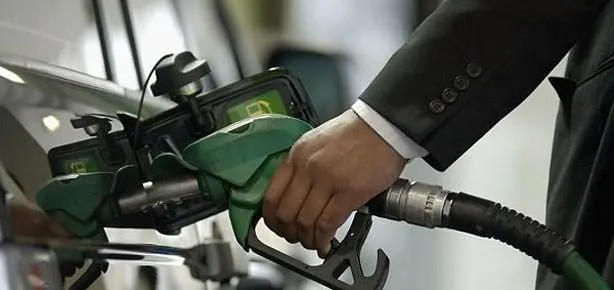 Motorine 8 kuruş zam yapıldı