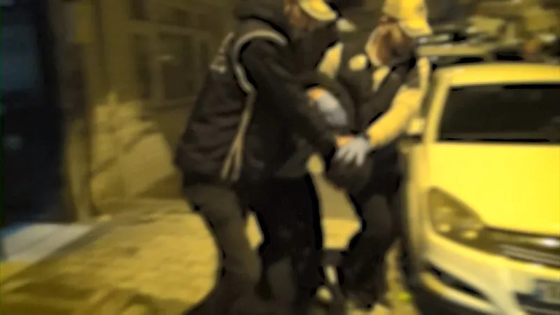 Bombalı eylem hazırlığında olan 2 DEAŞ'lı terörist yakalandı (DHA)