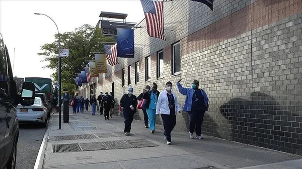 1597303283535.jpg ABD'de koronavirüsten sonra ikinci panik! Milyonlarca kişi...-4