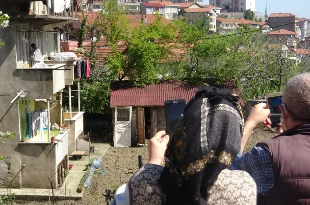 Zonguldak'ta kendisini asan adamı gören telefona sarıldı!
