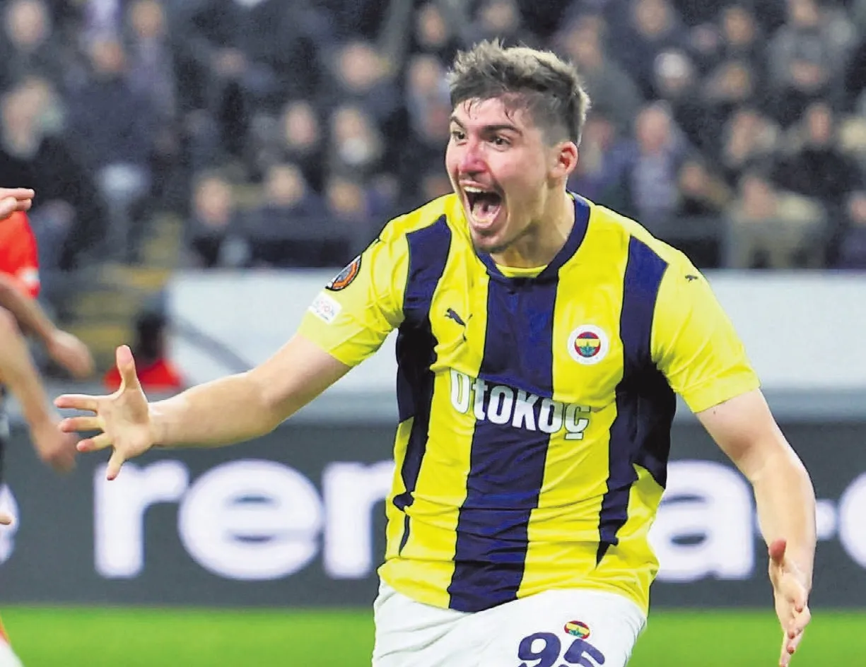 Marsilya’dan 3’lü kıskaç