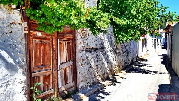 4. Peksimet Koyu Sakin Halk Plajı Olarak Bilinir. Kum Ve Çakıl Karışımı, Ilık Suları Ve Günbatımı Manzarasıyla Öne Çıkıyor. 5. Bardakçı Koyu Bodrum Merkezine...