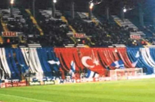 İspanya'da Türkler lakabıyla biliniyordu! Emre Çolak'ın da forma giydiği Deportivo La Coruna 3. lige düştü