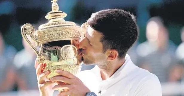 Wimbledon’ın tek erkekler finalinde Novak Djokovic 21. grand slam şampiyonluğuna ulaştı
