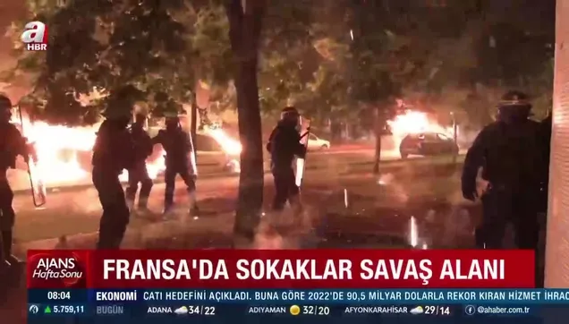 Fransa’da sokaklar savaş alanı