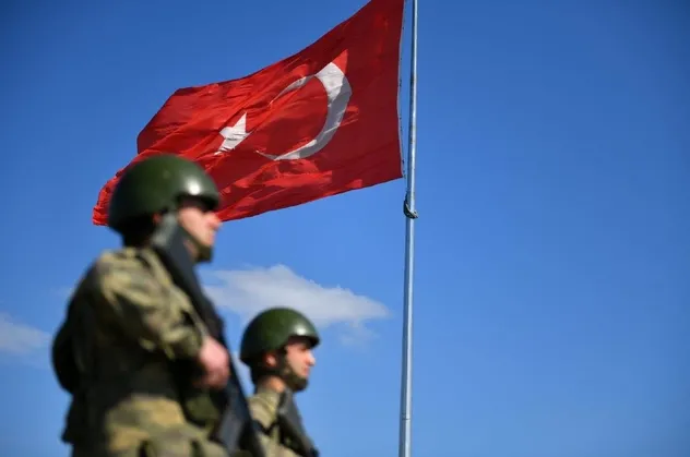 SON DAKİKA: MSB açıkladı: 1'i FETÖ 1'i DEAŞ mensubu toplam 9 şüpheli Yunan'a kaçarken yakalandı