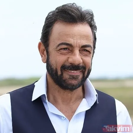 Bir Zamanlar Çukurova'nın Fekeli'si Kerem Alışık’a büyük jest! Hayranları öyle bir sürpriz yaptı ki… - 12