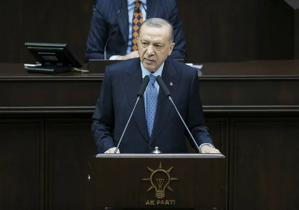 baskan-erdogandan-muhalefetin-hdpli-semra-guzel-sessizligine-sert-tepki-neden-susuyorsun-bay-kemal-1641982429683.jpg Başkan Erdoğan'dan muhalefetin HDP'li Semra Güzel sessizliğine sert tepki: Neden susuyorsun Bay Kemal?-3