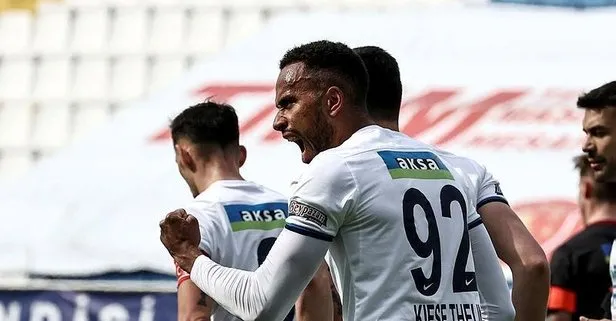 Kasımpaşa’da 5 gollü müthiş maç! | Kasımpaşa: 3-2 Fatih Karagümrük Maçın özeti ve golleri
