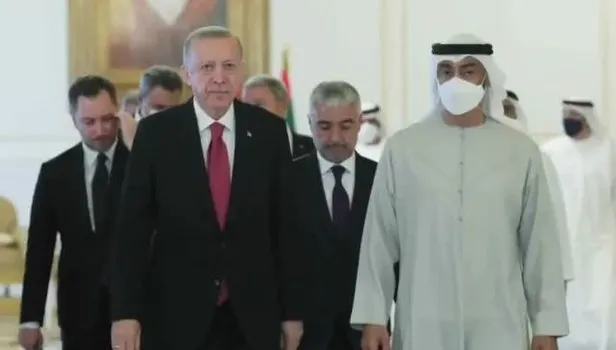 Başkan Erdoğan taziye için BAE'de! Yeni Devlet Başkanı Muhammed bin Zayed Al Nahyan ile görüştü